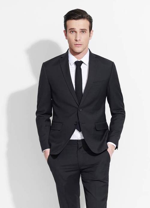 费进 制作统筹负责人